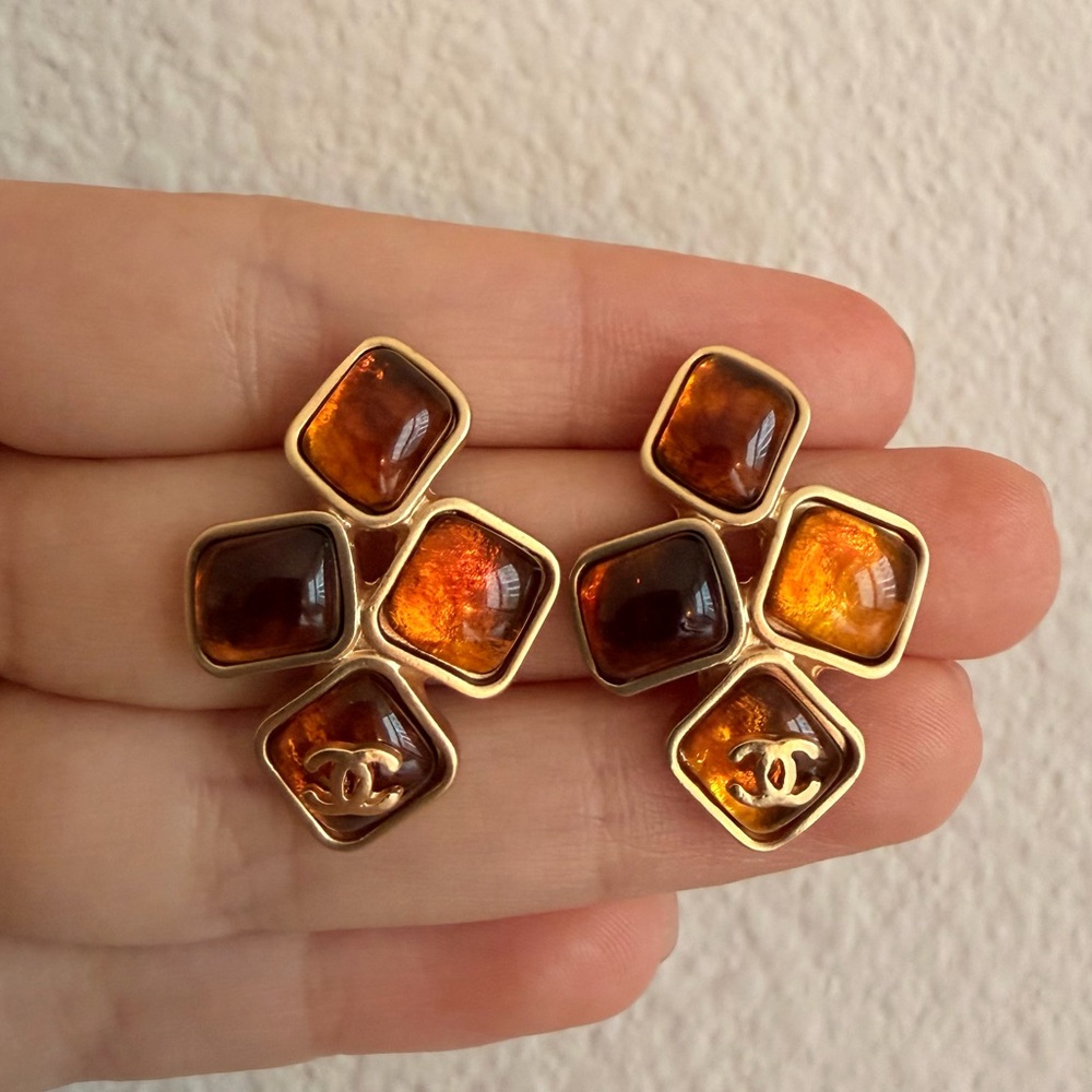 ✨ Vintage Chanel Amber CC Earrings Gold Tone🧡